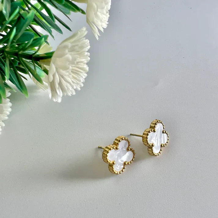 White Clover Jewellery Set